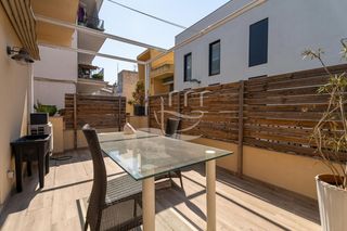 Haus  Mossent jacint verdaguer. Amplia casa de pueblo céntrica, con encanto y garaje para 2 coch