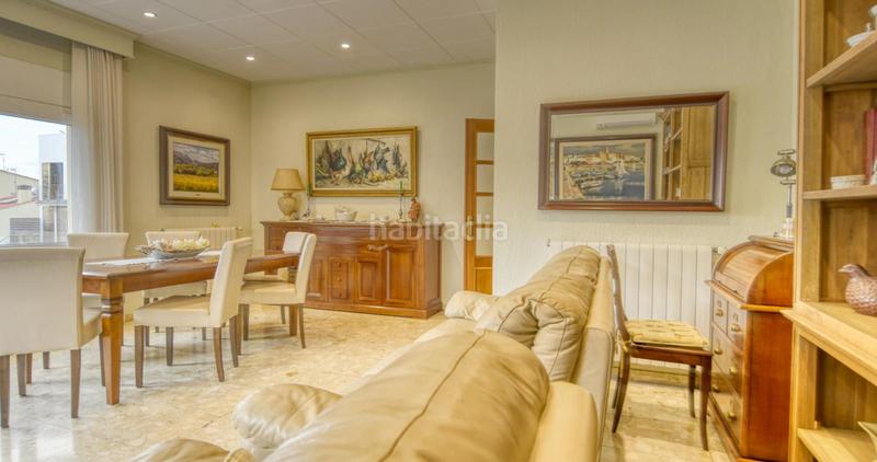 Foto 5bad2ee9-0f6d-4fde-98be-aa527d918079. House with heating parking in Centre Palamós