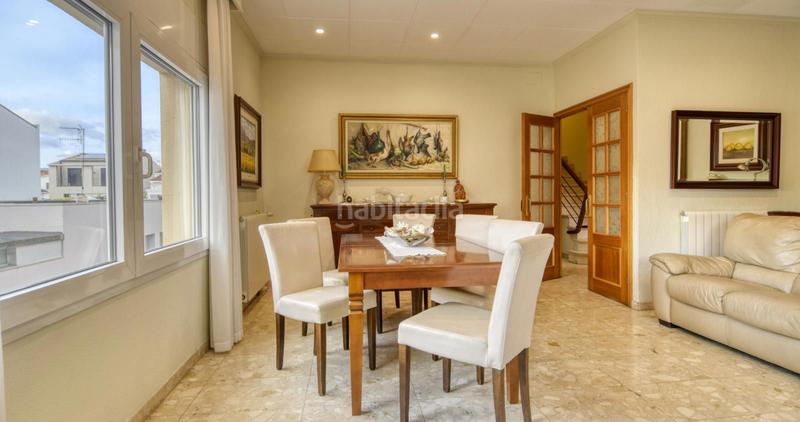 Foto d13a9a3d-04ac-463f-8c85-e1fdbcba0a93. House with heating parking in Centre Palamós