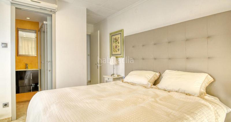 Foto e4dc9c07-eaf1-41ec-8542-105ac5ca7379. House with heating parking in Centre Palamós