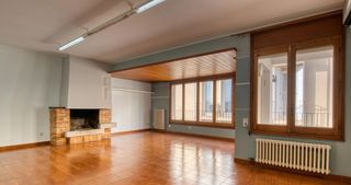 Etagenwohnung  Santa margarida. Amplio piso muy luminoso con trastero en pleno centro