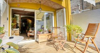 Casa  Hortal d'en pou. Acogedora casa de pueblo con jardín, pozo y barbacoa