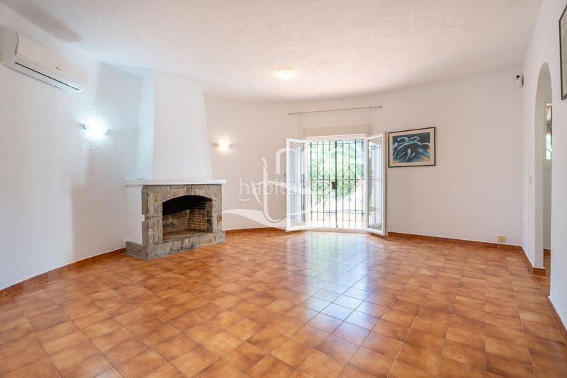 Foto c3e12677-836e-4fd8-864b-40d17021af32. Xalet amb calefacció aparcament a residencial Begur-esclanyà Begur