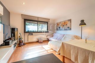 Flat  Andalusia. Planta baja con trastero en zona residencial tranquila