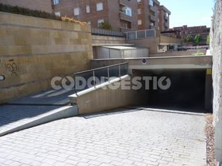 Car parking in N-152a 31. Pàrquing doble en venda vic