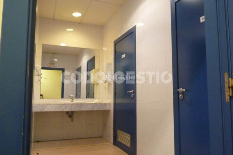 Foto a820c2c1-0fd1-4f7d-a06c-d34d9525cc71. Lloguer local comercial a carrer del pare gallissà 2a a Vic