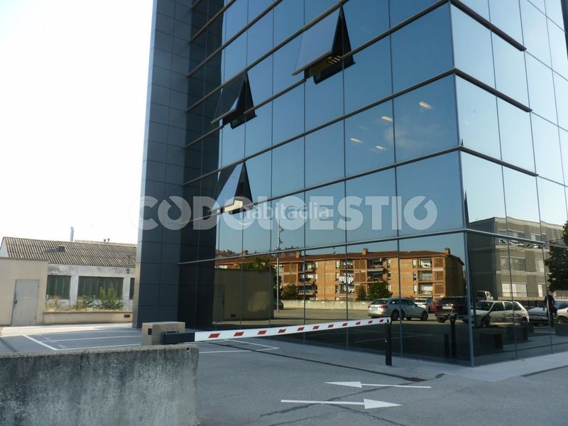Foto 09fb274f-fcd3-47ae-b3d8-021469253bd0. Rent car parking in El Sucre-El Nadal Vic