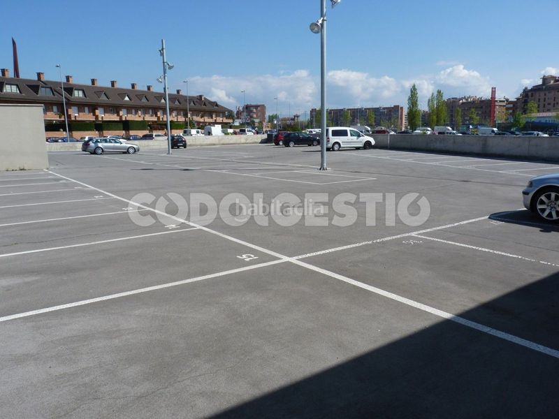 Foto 5f363a60-5c68-40f9-85ae-3015b3d2f598. Rent car parking in El Sucre-El Nadal Vic
