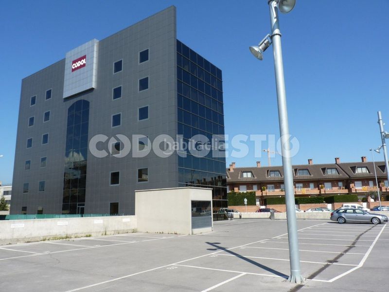 Foto d6216e3a-0618-4ab0-b985-99c1bc64b3bf. Rent car parking in El Sucre-El Nadal Vic