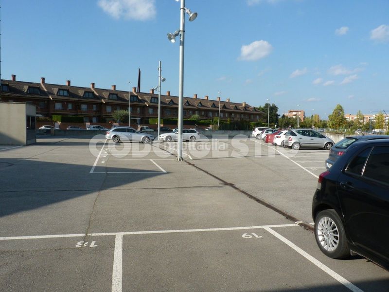 Foto f1064a05-c8d6-4a2f-a72a-87c93edb8ca2. Rent car parking in El Sucre-El Nadal Vic