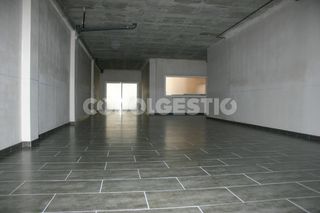 Local commercial  Sant josep. Local en venda a torell�