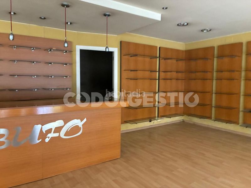 Foto e1035924-03dd-4627-94a4-52f01ad58518. Local comercial a Torelló