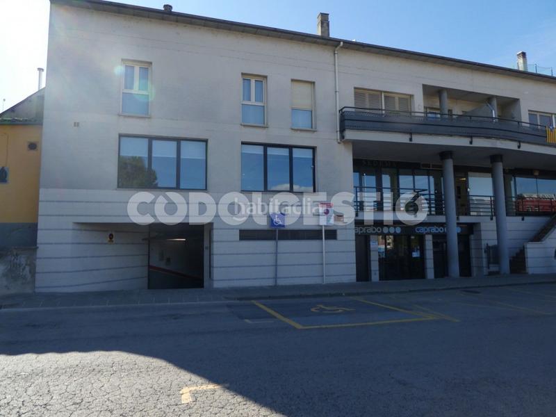 Foto 794d219e-6cea-428b-8c80-dc64bcb8e6be. Car parking in Torelló