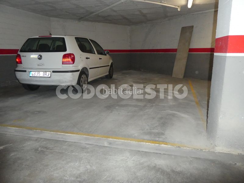Foto 7be6f905-9165-4be0-910b-e5630f5cf0ef. Aparcament cotxe a Torelló
