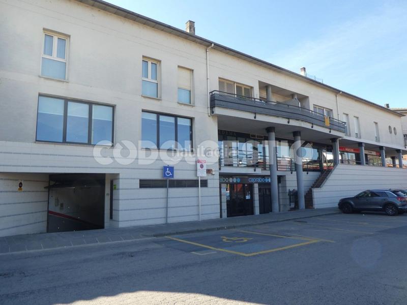 Foto c831eab9-eeb3-452b-b929-1d07475c1e14. Car parking in Torelló