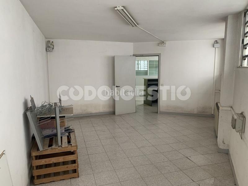 Foto 70a78670-8aed-428f-9d2e-7955df7d983a. Lloguer local comercial a Roda de Ter