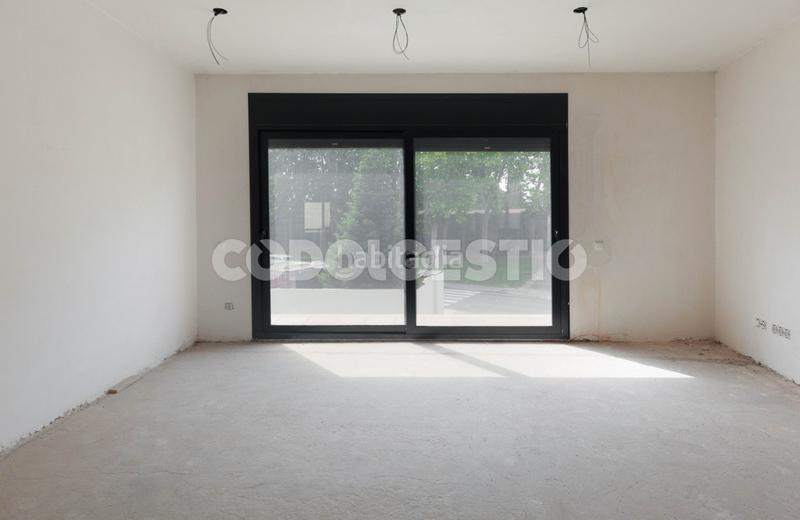 Foto 2f7f7cf3-c886-4029-befe-1f0196dc1ccc. Casa  en construcció en venda a en Manlleu