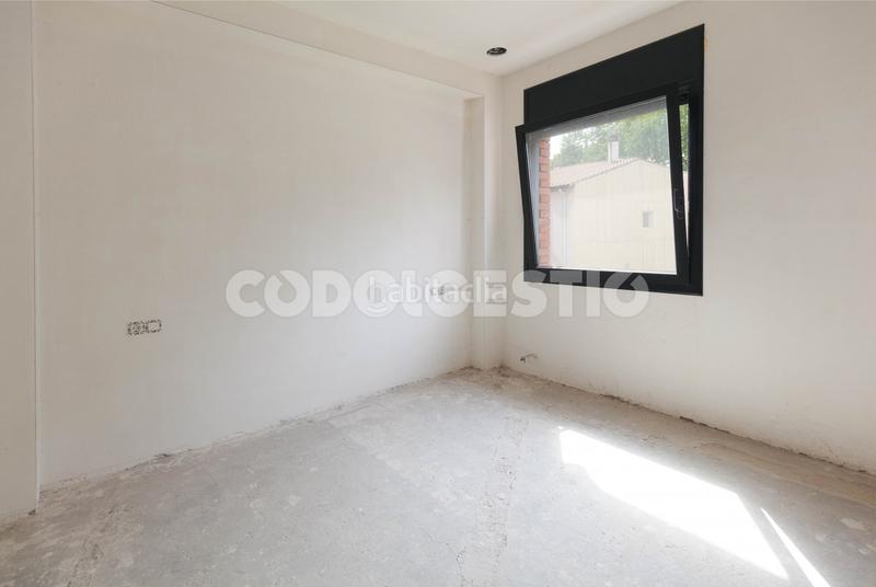Foto f6f020e1-2144-4a32-a37c-d26132263d3c. Casa  en construcció en venda a en Manlleu