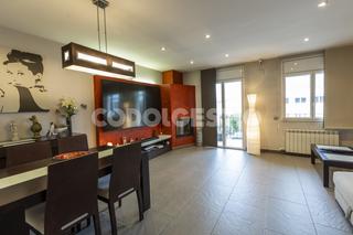 House  Salvador juncadella. Casa en venda a manlleu