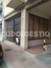Local commercial  Montseny. Local comercial en venda a manlleu