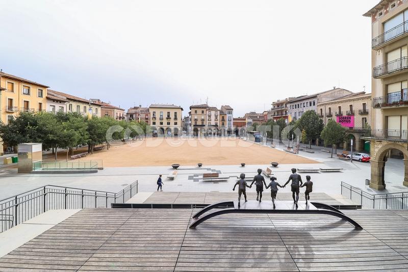 Foto 8b8993f0-f8db-43d2-a7b5-df3d70b1f054. Local comercial oportunitat dinversió en Manlleu