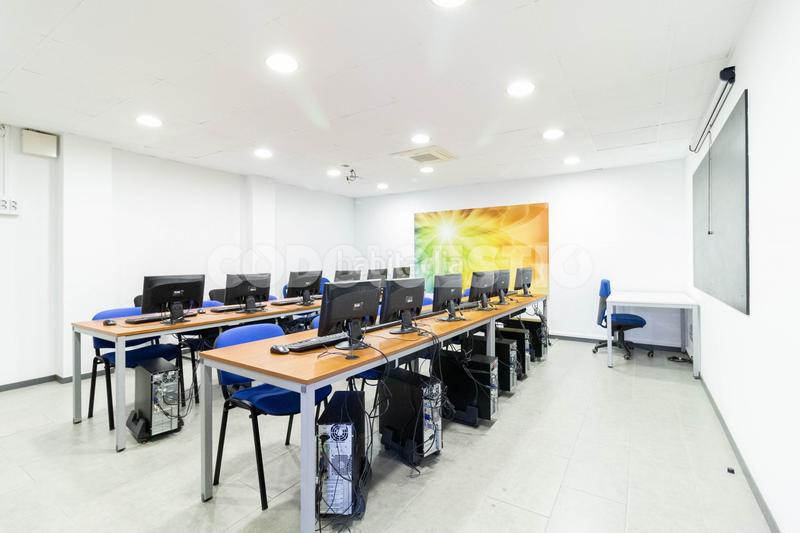 Foto e1d16917-b38f-4ddb-bab0-74b10eeac436. Affitto locale commerciale in Manlleu