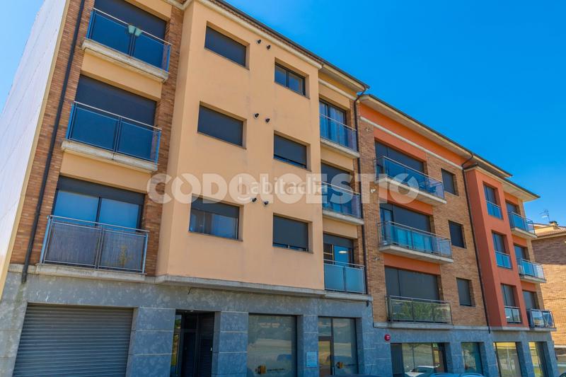 Foto f2f01fa8-347c-45a5-aa5d-0d7d359bcc8e. Affitto locale commerciale in Manlleu