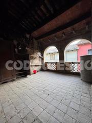 House  Carrer nou. Casa en venda al centre de torelló