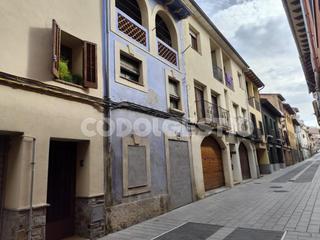 Haus  Carrer nou. Casa en venda al centre de torelló