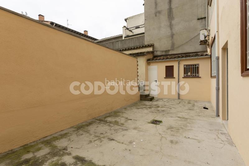 Foto 314563e3-9a0b-43b3-bb5b-ecf184bd1d73. Location local commercial dans Manlleu