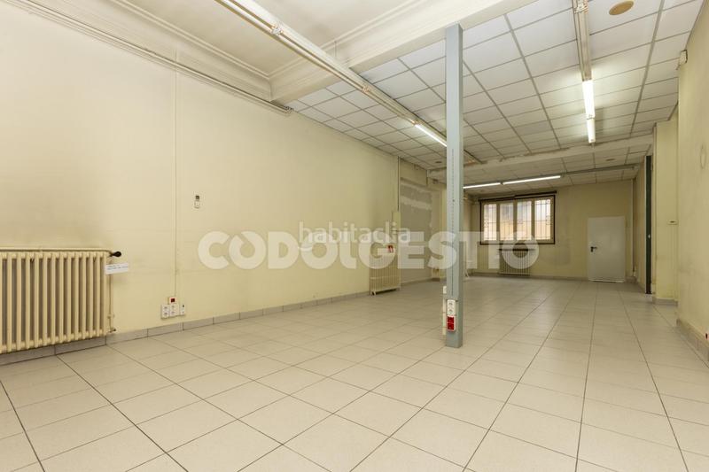 Foto 788bfc0c-ea41-46e0-9b7e-d5ba4b978229. Location local commercial dans Manlleu