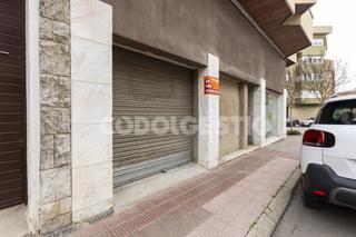 Business premise  Doctor fleming. Local comercial en venda a manlleu