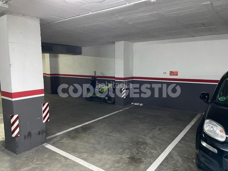 Foto 16798a66-b2a5-4a21-93ce-407daf7d1a22. Lloguer aparcament cotxe a Caputxins-Ambulatori Vic