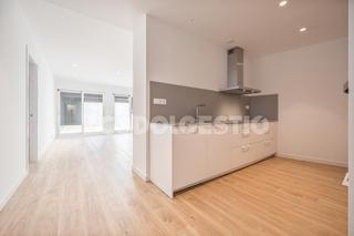 Flat  Sant feliu. Pis en venda a torelló