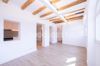 Flat  Sant feliu. Pis en venda a torelló