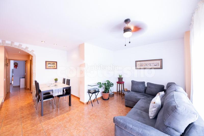 Foto a6deb4d6-7fe8-4a3e-bbce-72e0ae6559b7. Piso pis amb pàrquing en venda a en Torelló