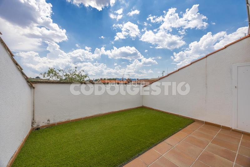 Foto d37ad3c9-0c73-43a3-937e-987e504a9df4. Piso pis amb pàrquing en venda a en Torelló