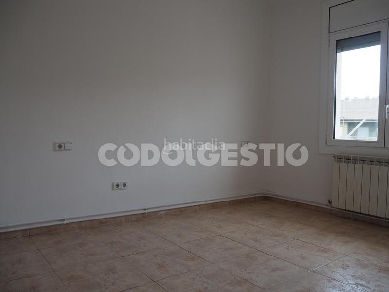 Foto 002abdca-b8d8-4803-9b1c-2d870a9816fd. Piso pis i pàrquing en venda a en Manlleu