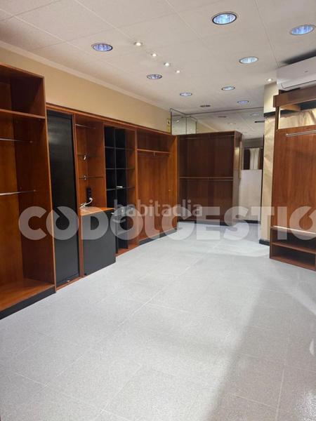 Foto fc429477-b7ec-45c1-967d-8b4d87190e98. Local comercial a Torelló