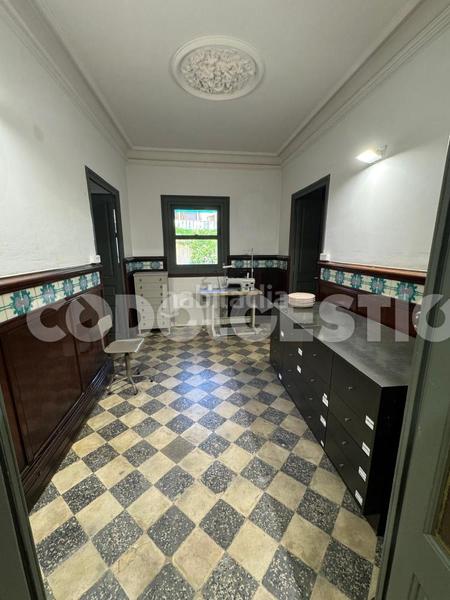 Foto 0879d7cc-556f-488b-8c72-98e20dd89074. Geschäftsraum in Torelló