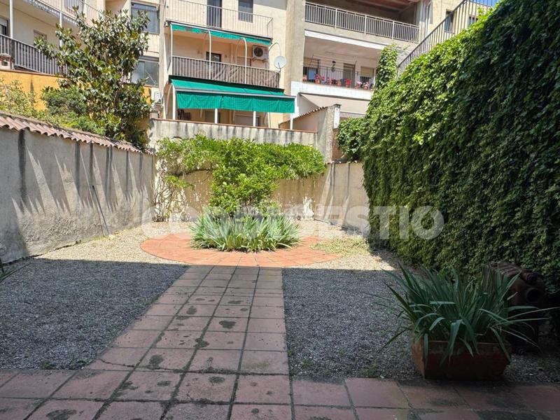 Foto ea7b2b33-81b1-4d98-bf36-972442a1479d. Geschäftsraum in Torelló