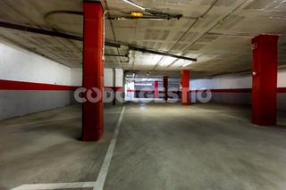 Aparcament cotxe  Sant fortià. Edifici dobra nova