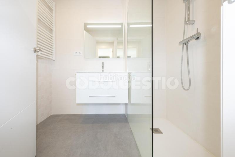 Foto eae13e9f-d2c7-4e96-baa5-15ed4e0bf028. Pis a Balenyà