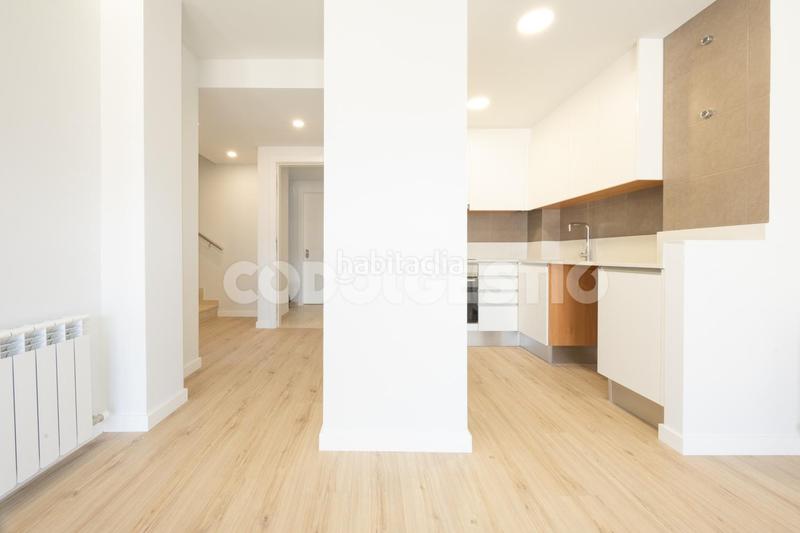 Foto aa2d7fa5-3caf-498f-8bae-c816bd274677. Pis a Balenyà