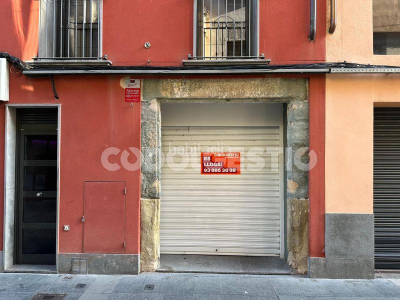 Foto 88ba0bbb-5f19-47a3-8c4f-c44044096823. Alquiler local comercial local en lloguer al Centre ! en Vic