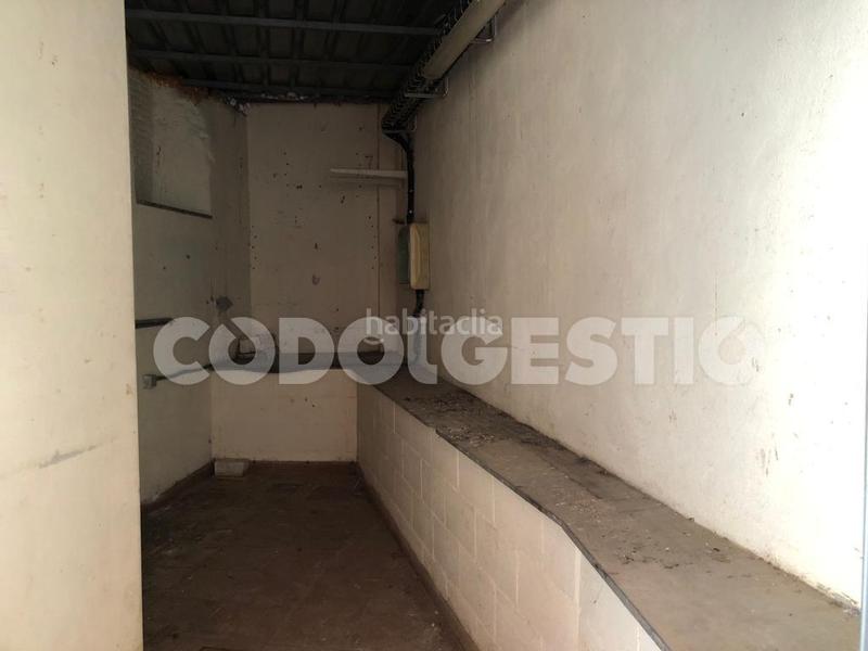 Foto 15eb5c88-b621-491c-b17d-954fdd462314. Rent business premise in Centre Vic