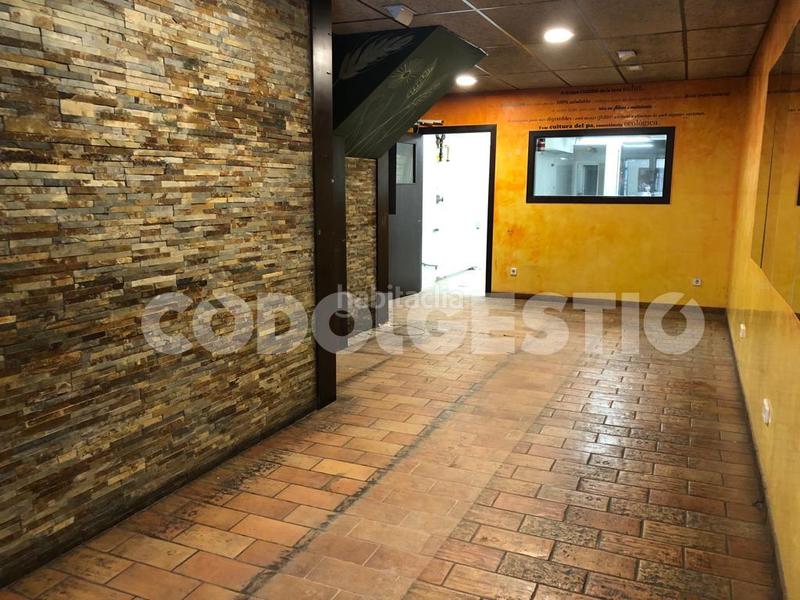 Foto 382a59e8-cd86-4c2b-8791-c279718efbf2. Rent business premise in Centre Vic