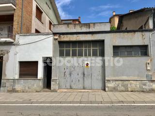 Lloguer Nau industrial  Jaume balmes. Espai de 150 m en lloguer a torelló