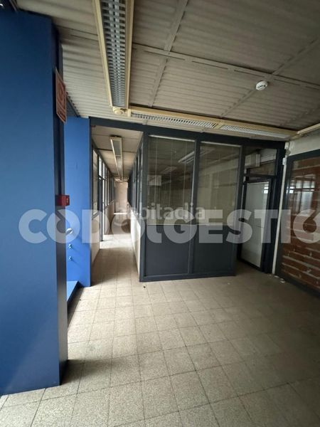 Foto e3b2b699-a949-4bca-9302-7676533db157. Nau industrial a Torelló
