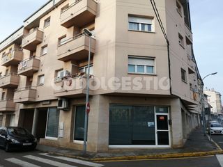 Rent Business premise  Indústria. Local comercial en lloguer a torelló